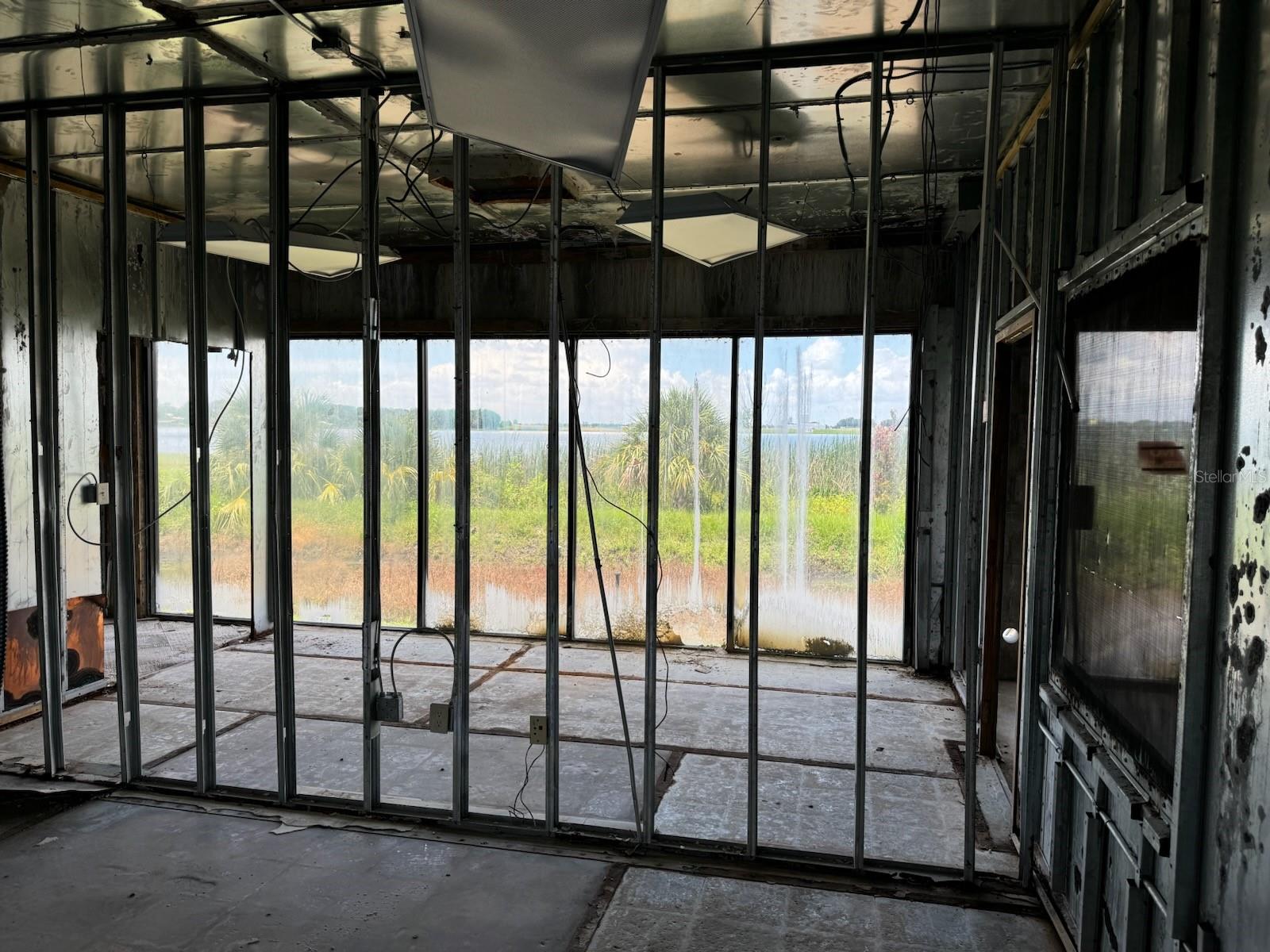 Image 16 of 41 For 576 Semoran Boulevard