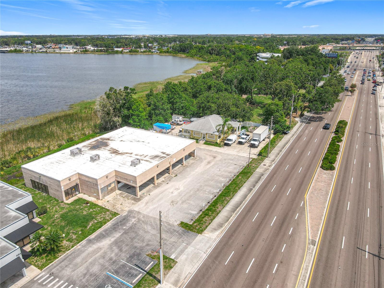 Image 2 of 41 For 576 Semoran Boulevard