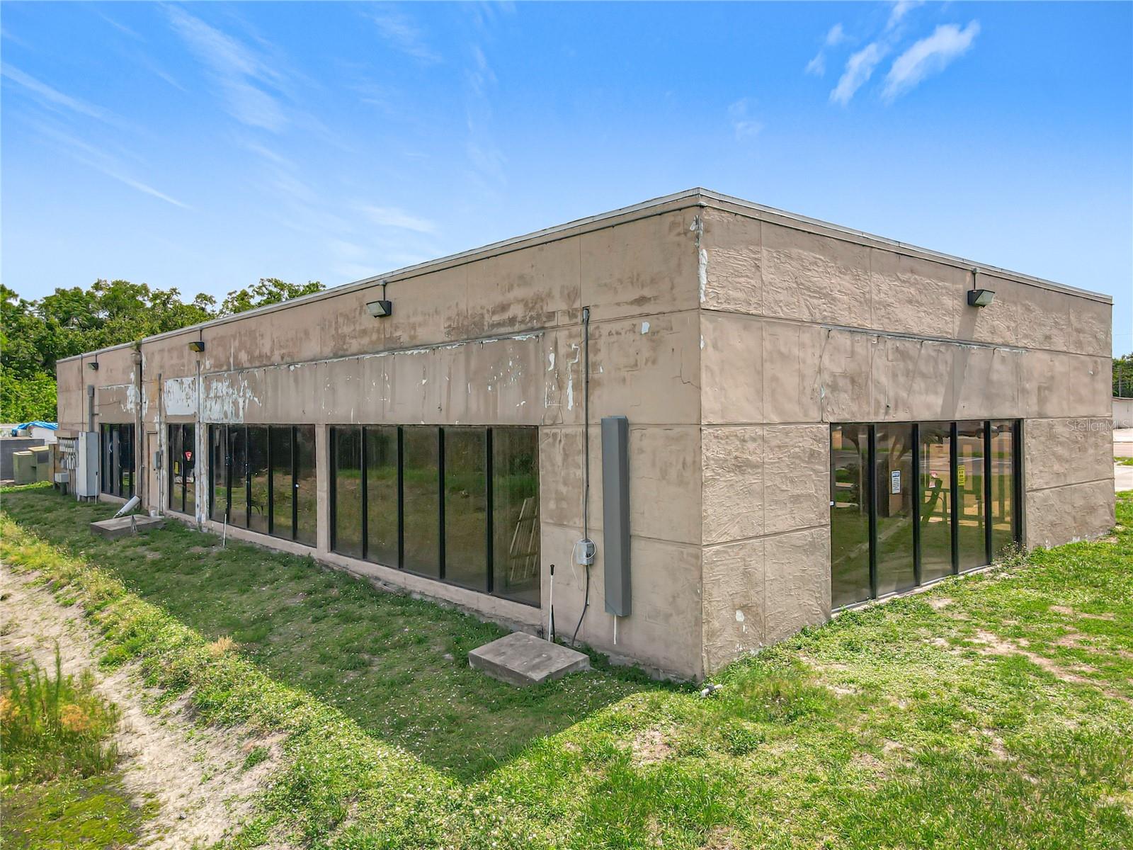 Image 21 of 41 For 576 Semoran Boulevard