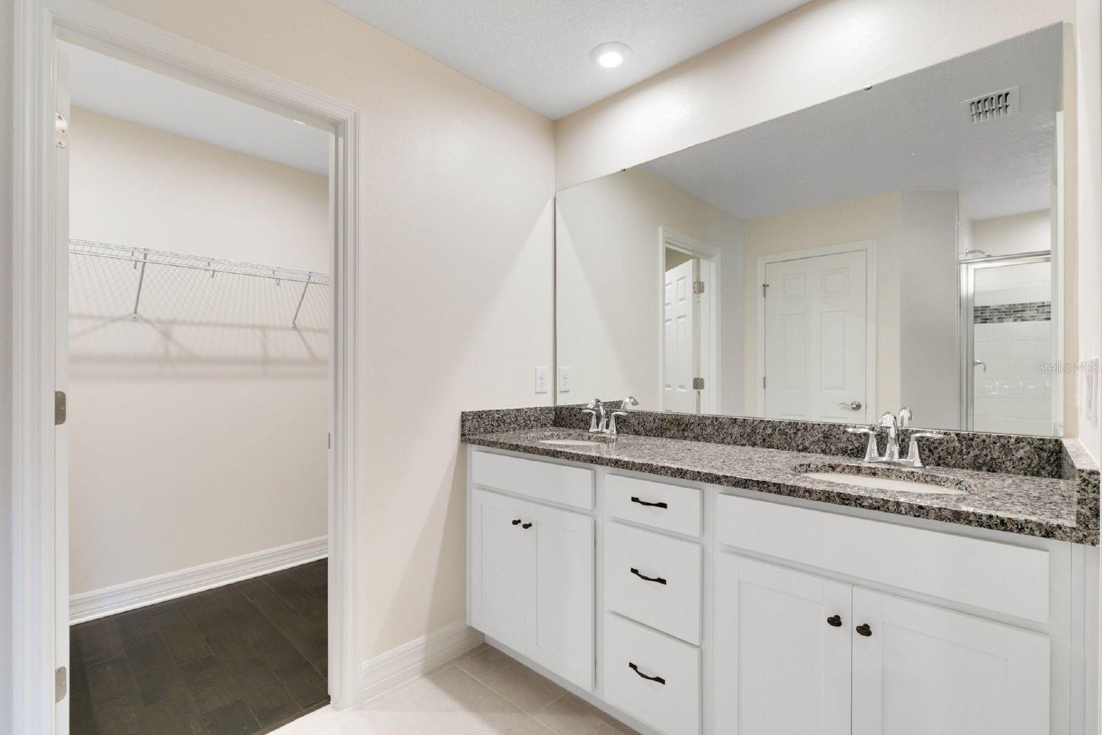 Image 10 of 22 For 2232 Centerra Loop