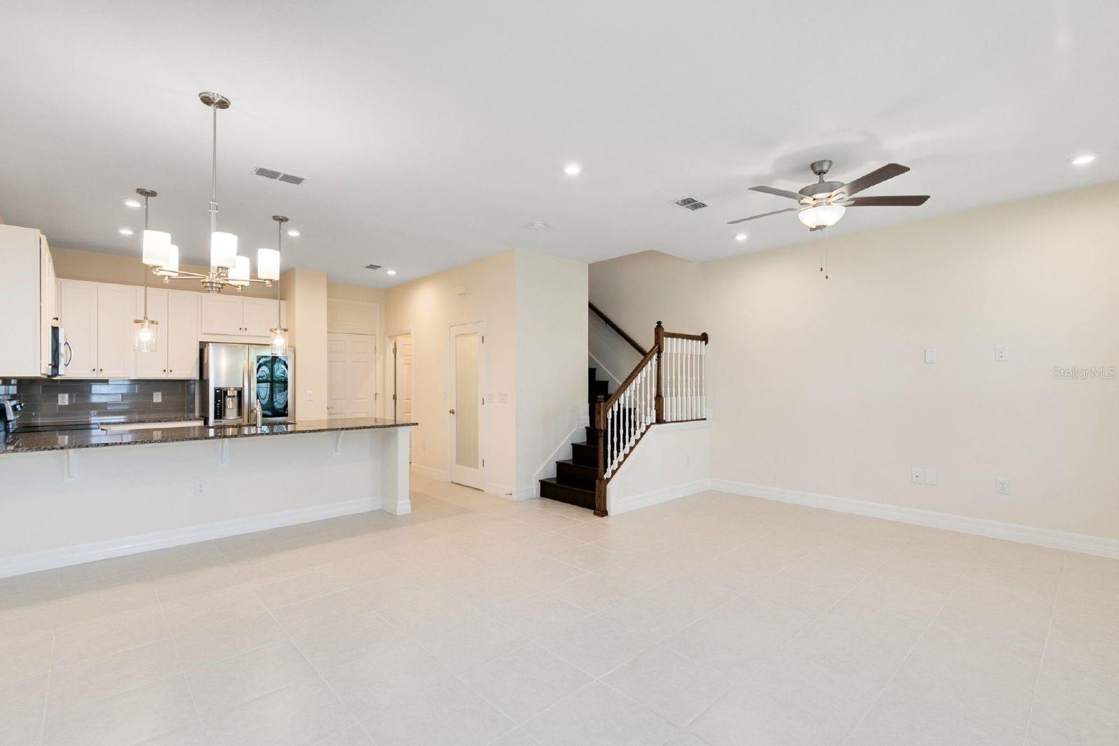 Image 4 of 22 For 2232 Centerra Loop