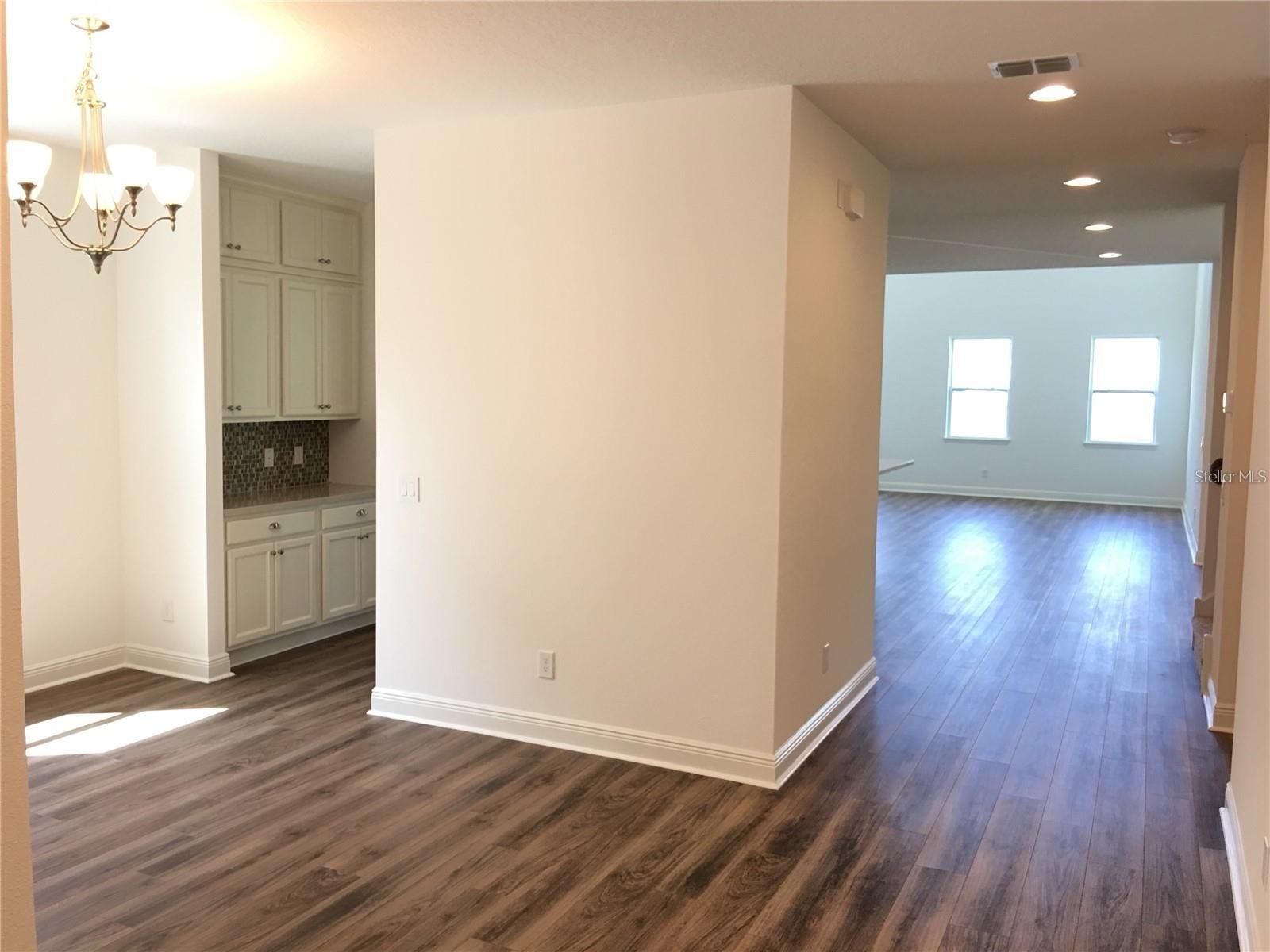 Image 24 of 29 For 9124 Merlon Drive