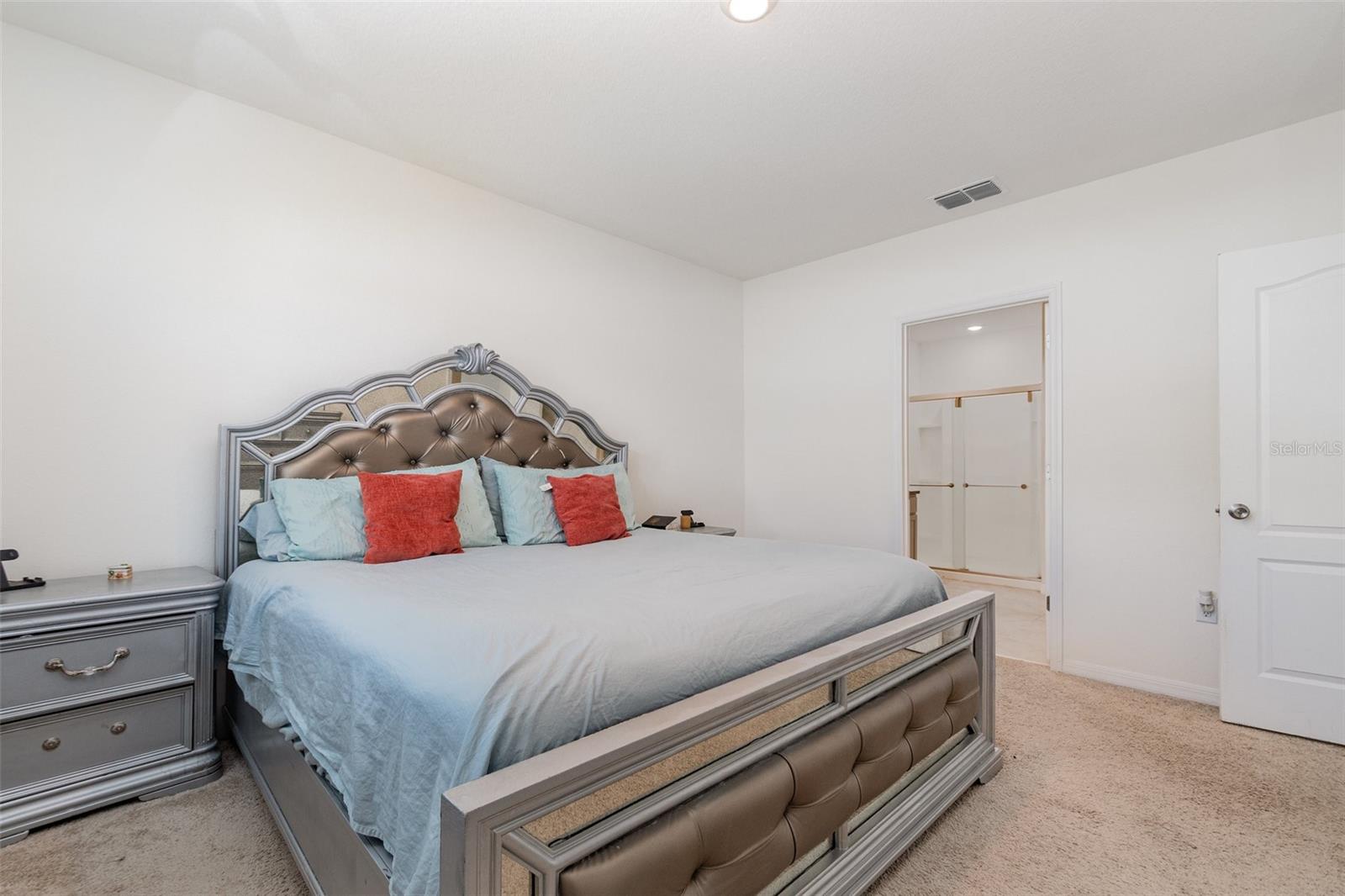Image 15 of 28 For 9537 Black Walnut Drive