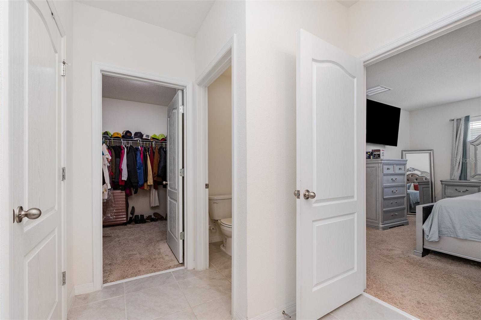 Image 16 of 28 For 9537 Black Walnut Drive