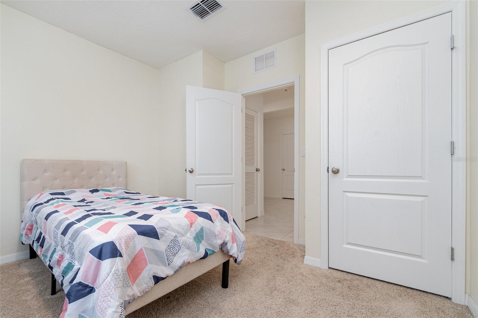 Image 19 of 28 For 9537 Black Walnut Drive