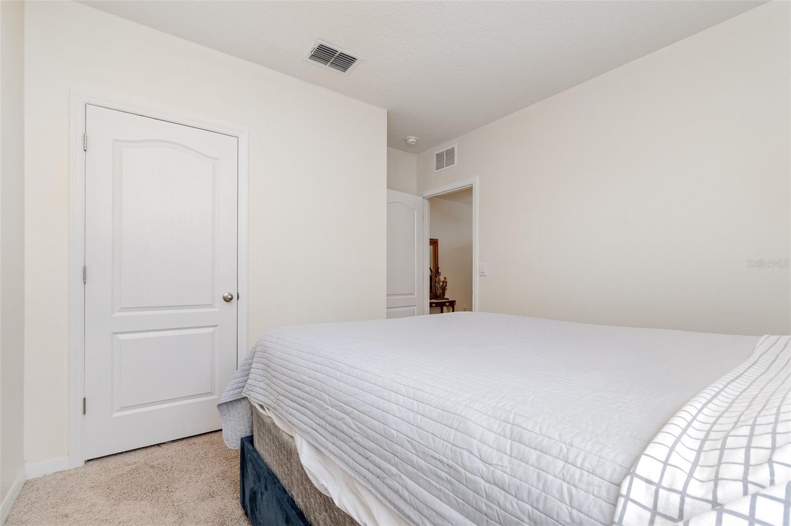 Image 20 of 28 For 9537 Black Walnut Drive