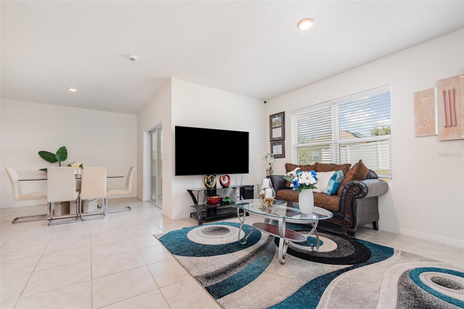Image 6 of 28 For 9537 Black Walnut Drive