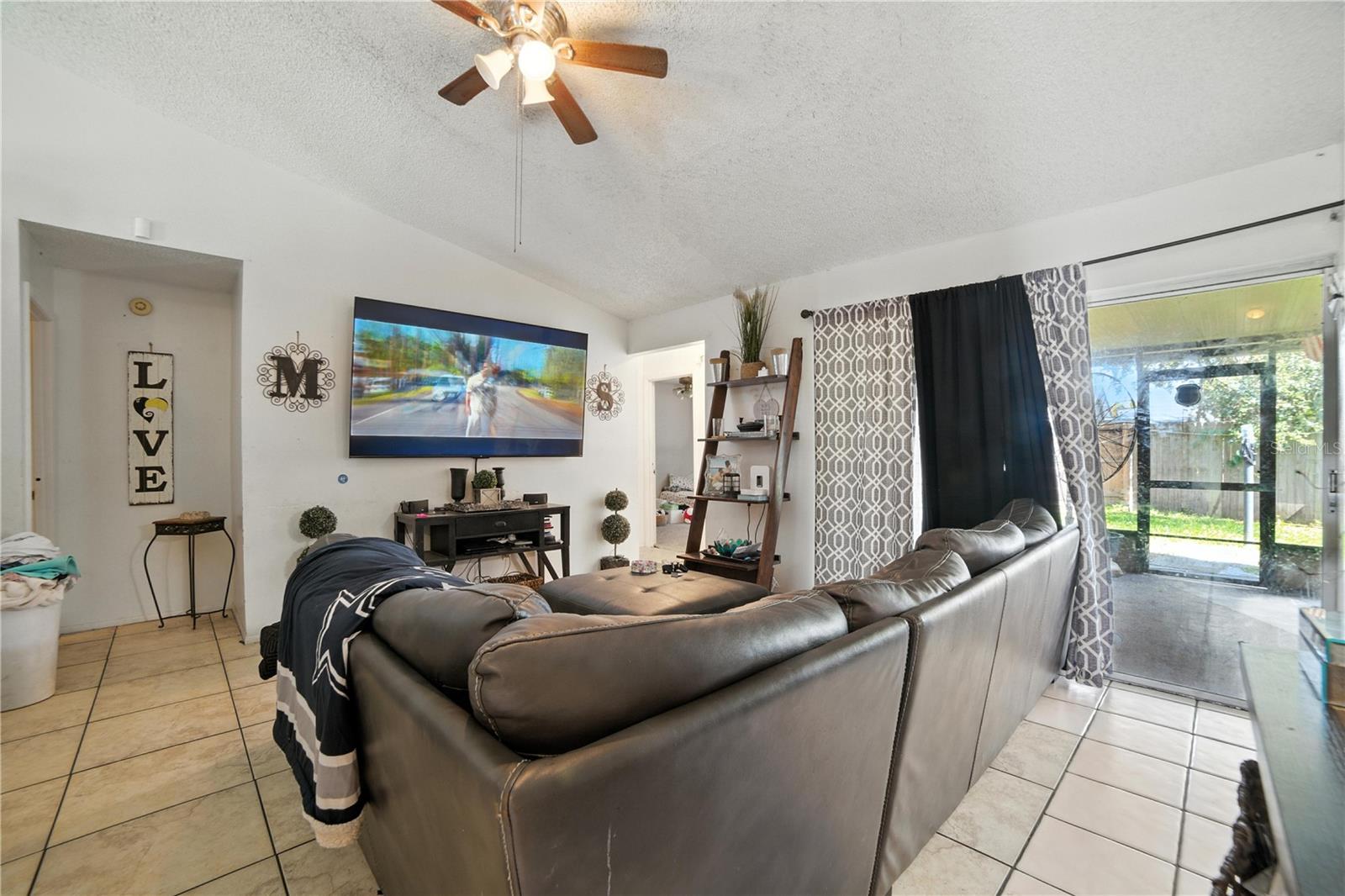 Image 11 of 35 For 812 Balsamwood Lane