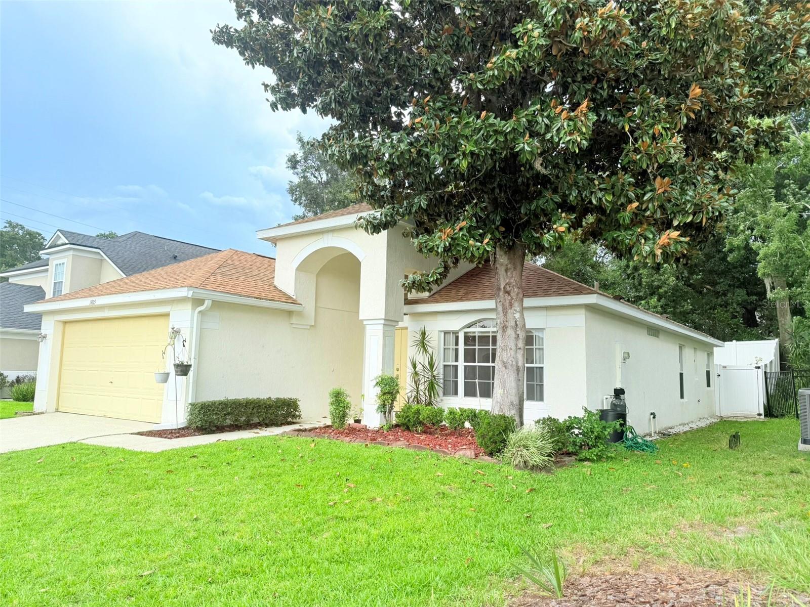 Image 2 of 22 For 1905 Pine Bay Drive