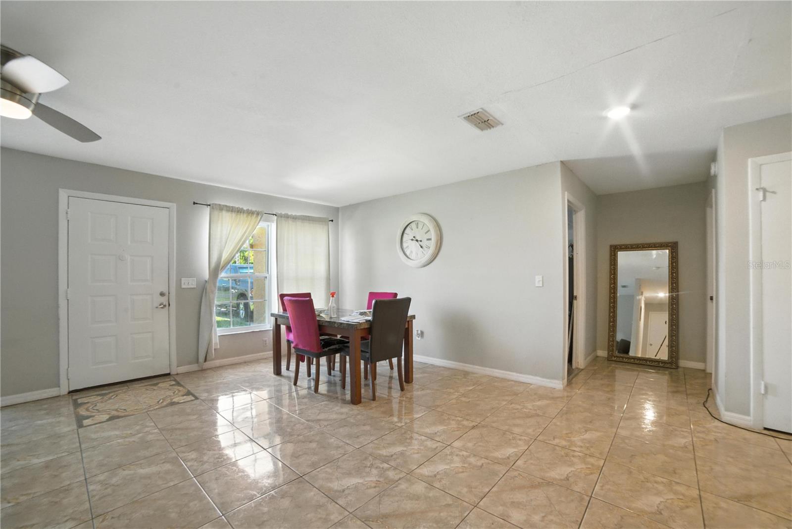 Image 16 of 37 For 767 Birchwood Circle