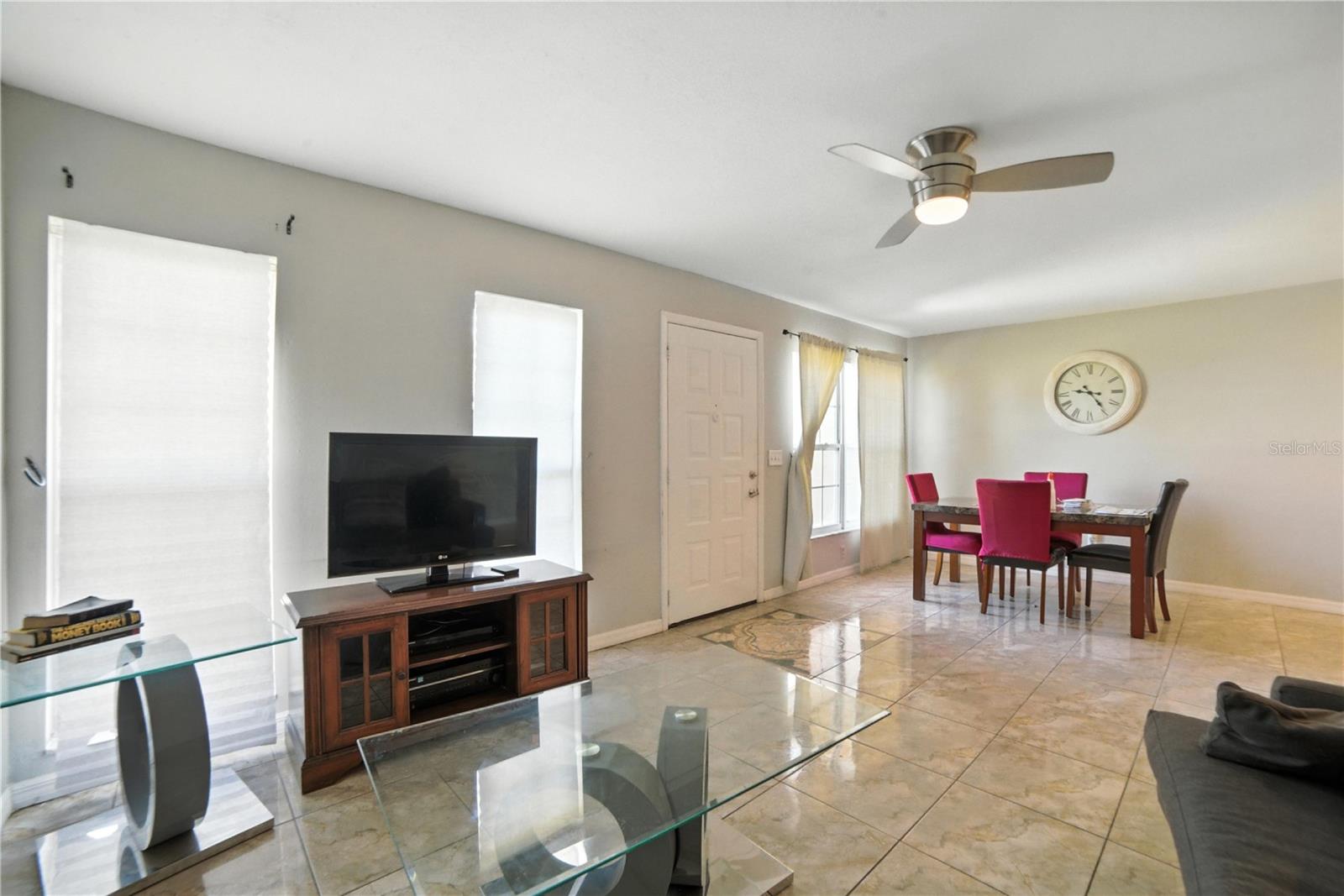 Image 18 of 37 For 767 Birchwood Circle