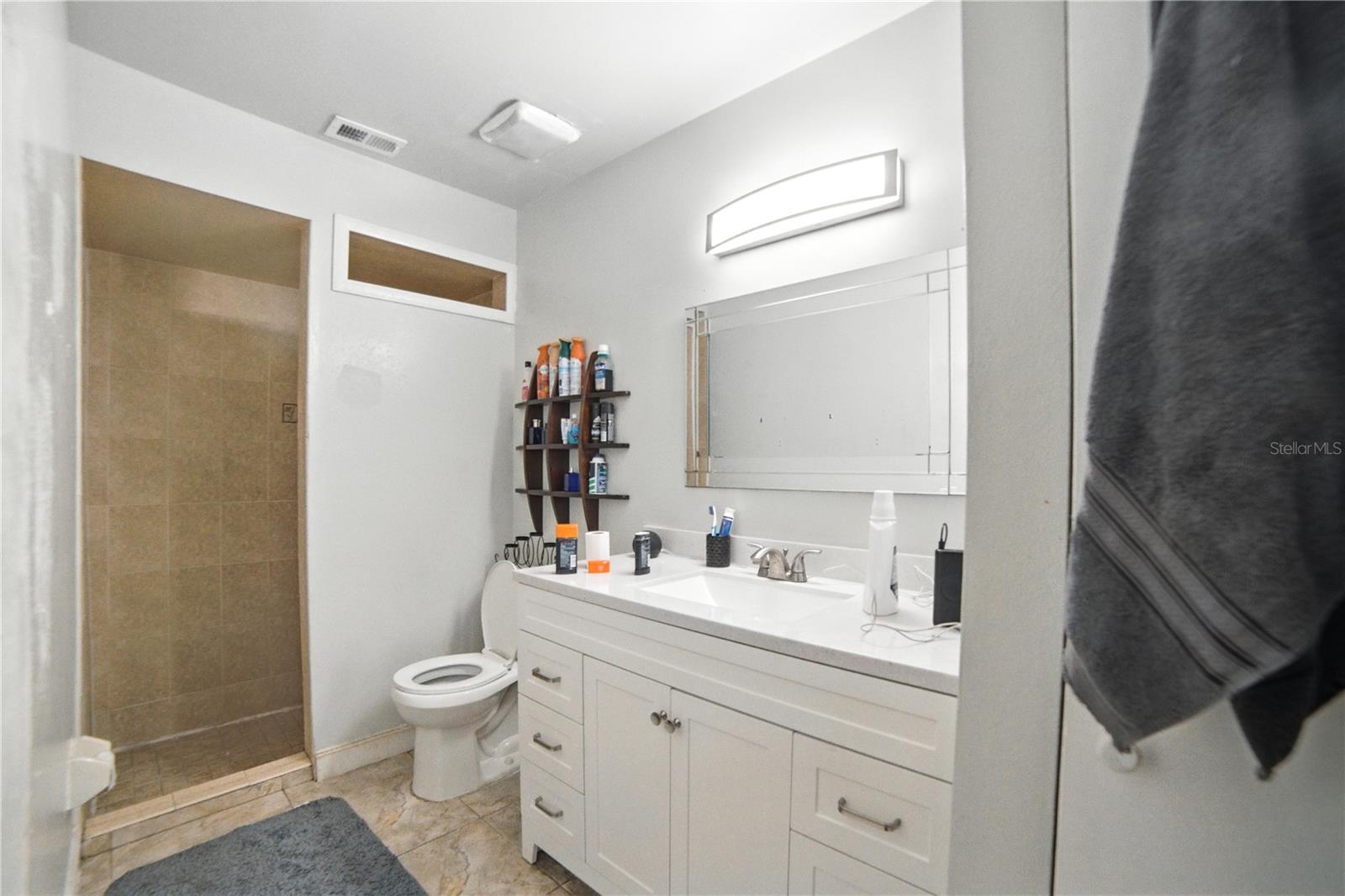 Image 32 of 37 For 767 Birchwood Circle