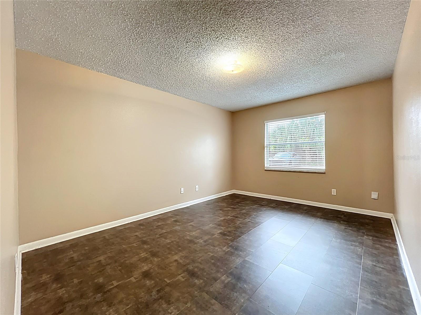 Image 18 of 29 For 4223 Parkside Drive
