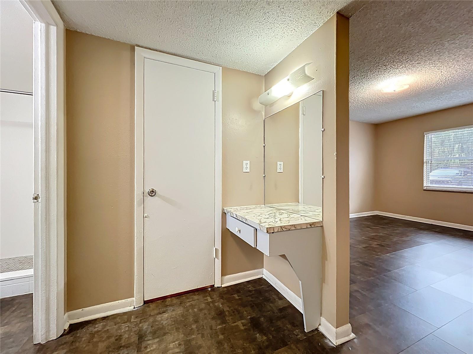 Image 21 of 29 For 4223 Parkside Drive