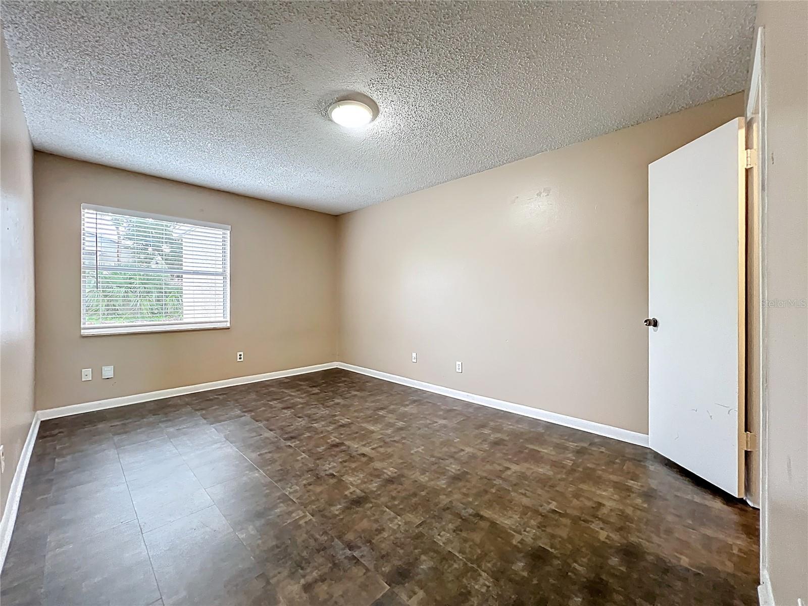 Image 25 of 29 For 4223 Parkside Drive