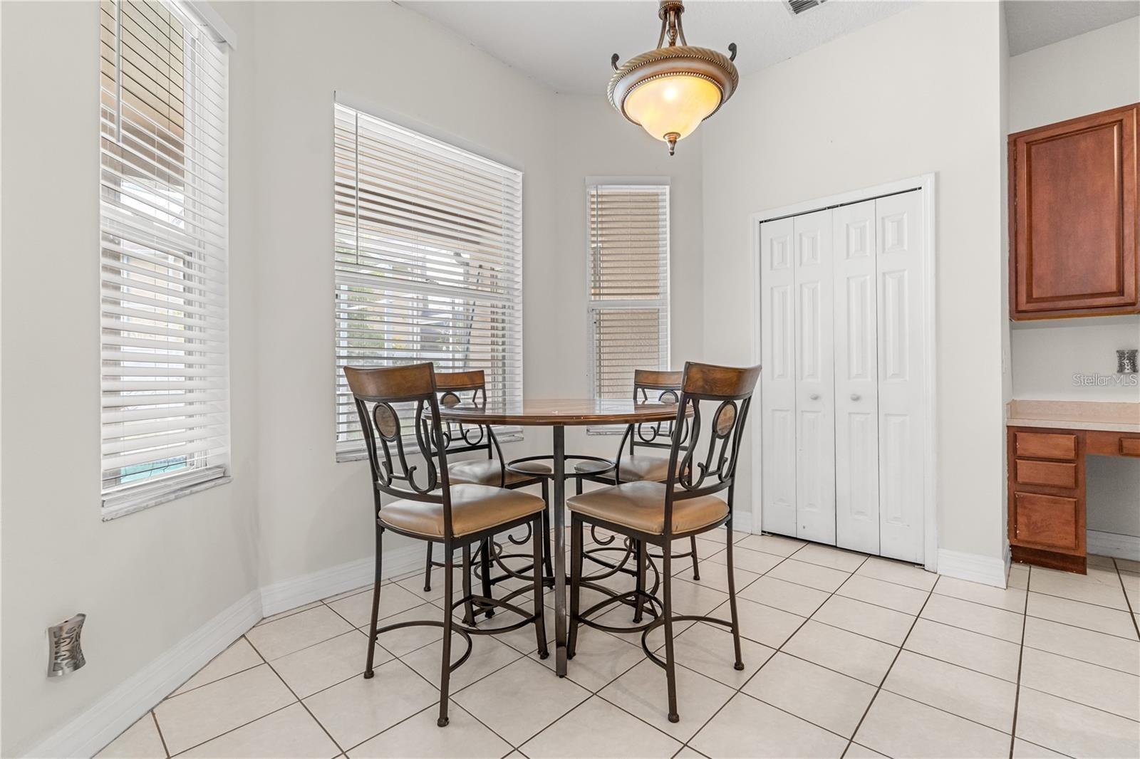 Image 11 of 33 For 8202 Windsor Ridge Road