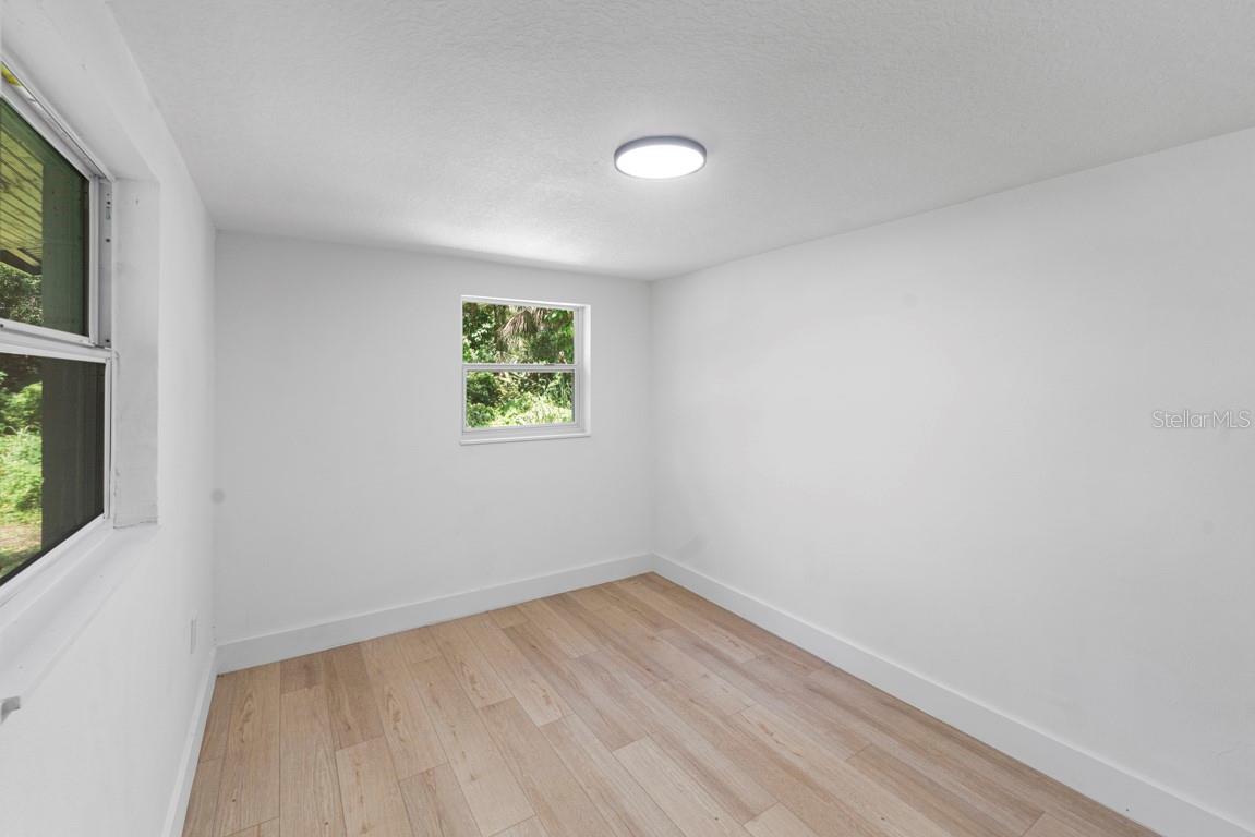 Image 13 of 19 For 1011 16th Street