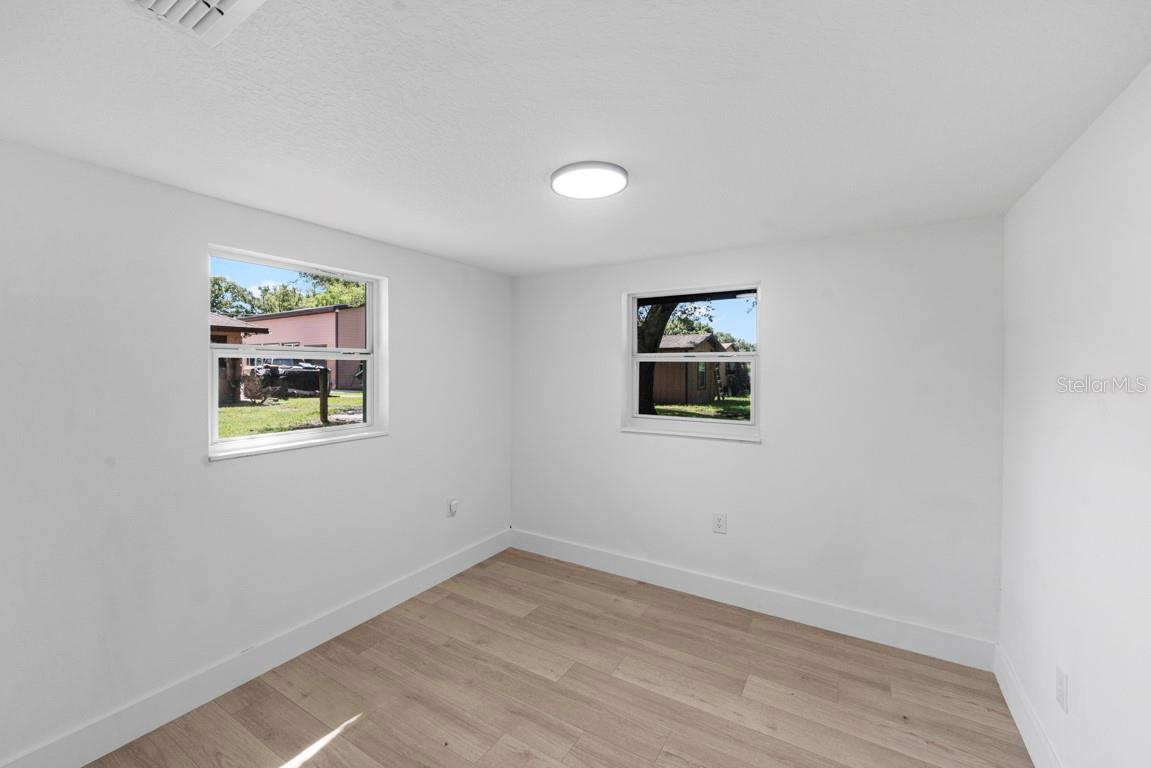 Image 8 of 19 For 1011 16th Street