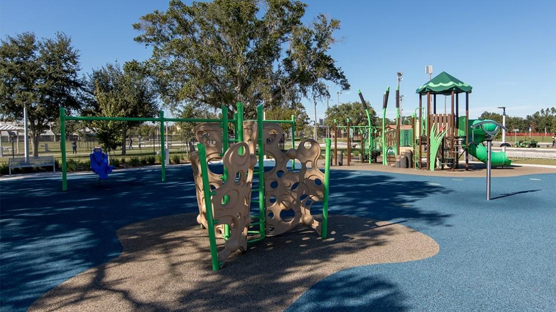 Image 34 of 46 For 463 Martigues Drive