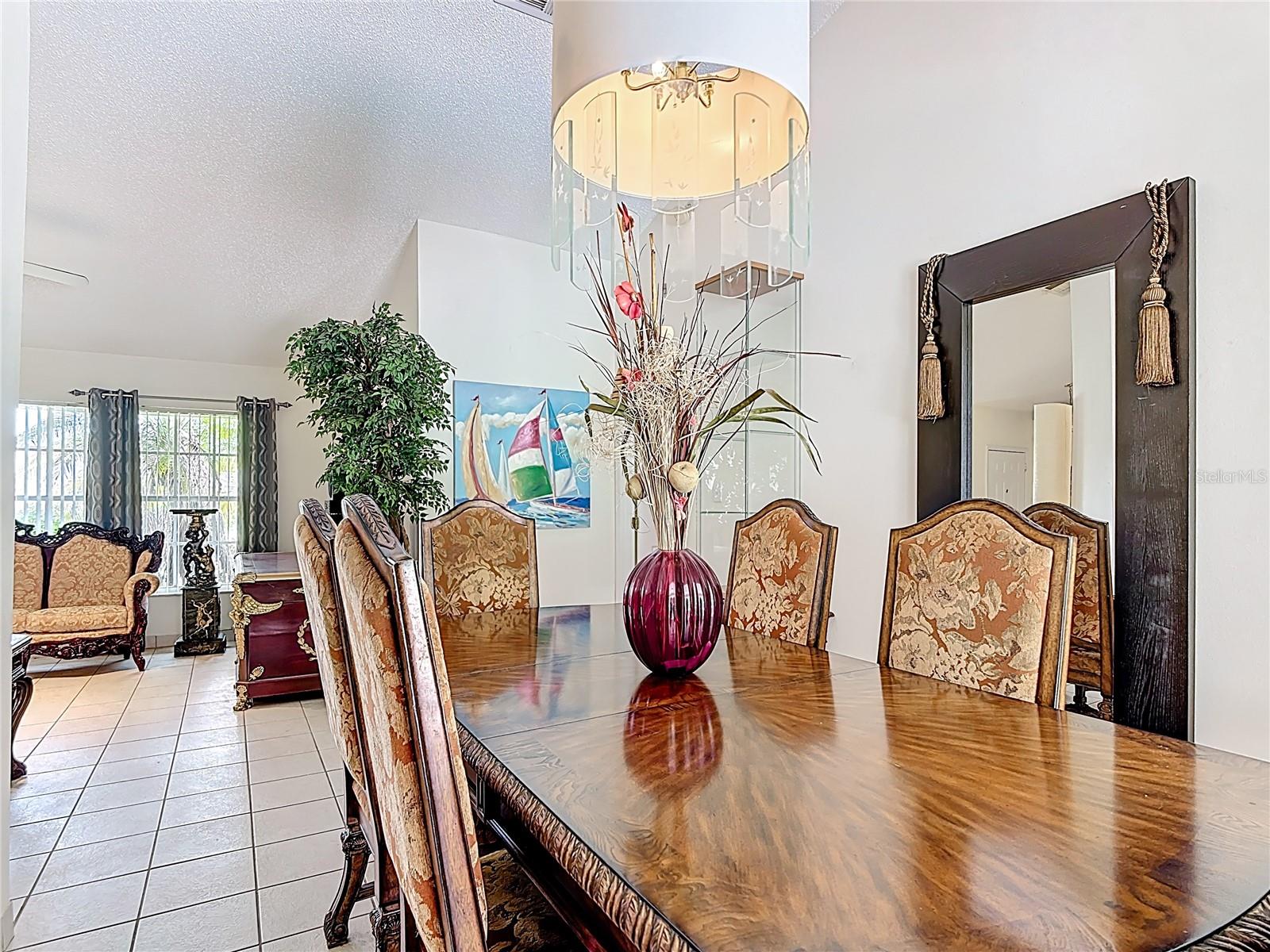 Image 16 of 39 For 314 Silk Oak Dr