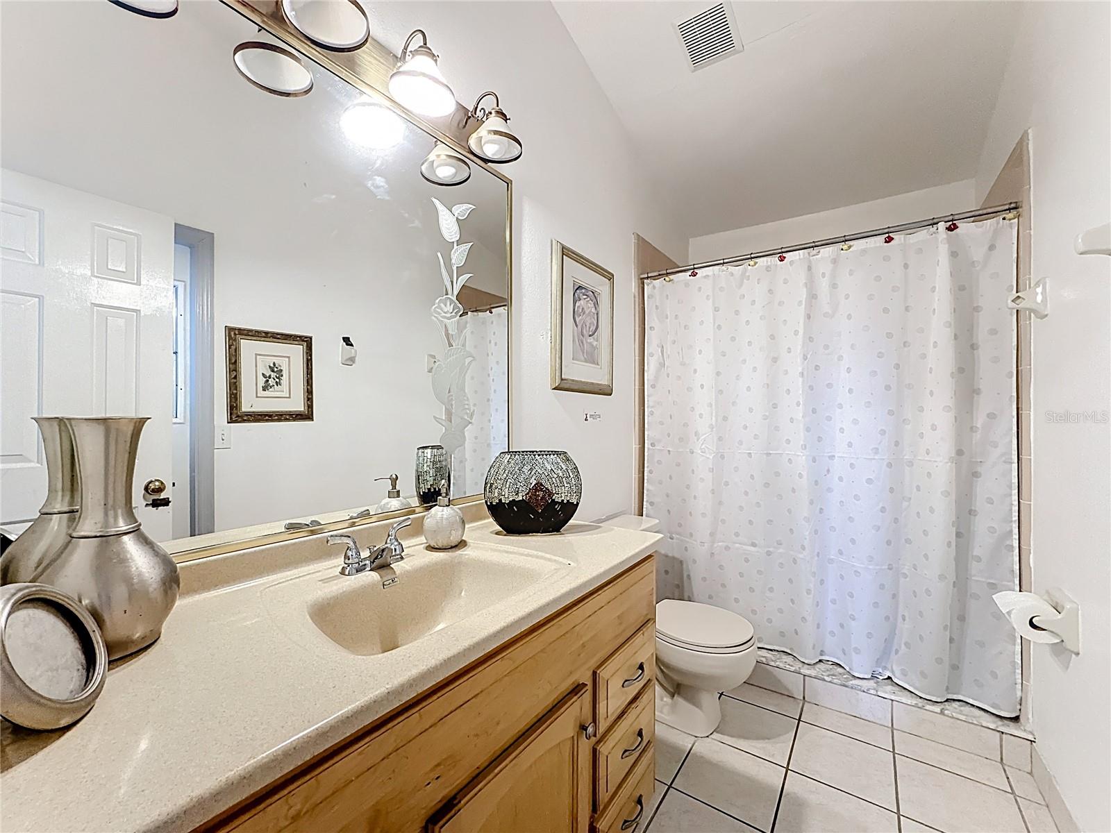 Image 21 of 39 For 314 Silk Oak Dr