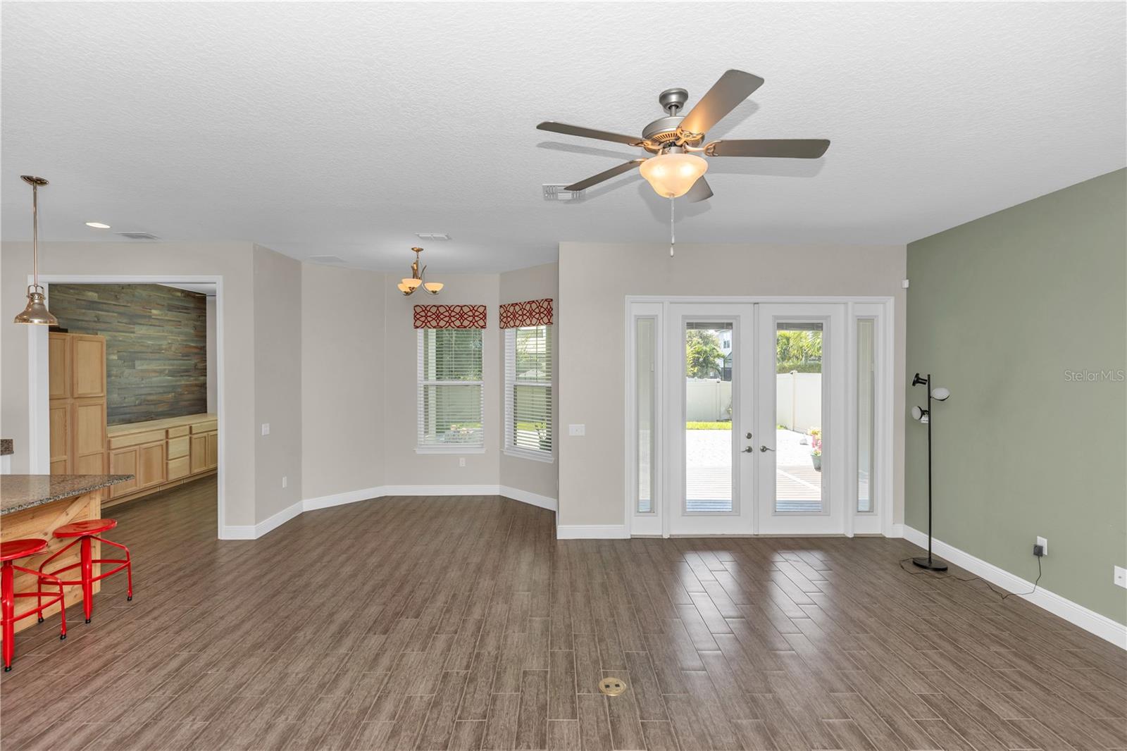 Image 14 of 54 For 9213 Holliston Creek Place