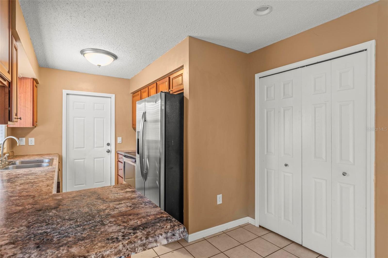 Image 11 of 38 For 7036 Clarcona Ocoee Rd