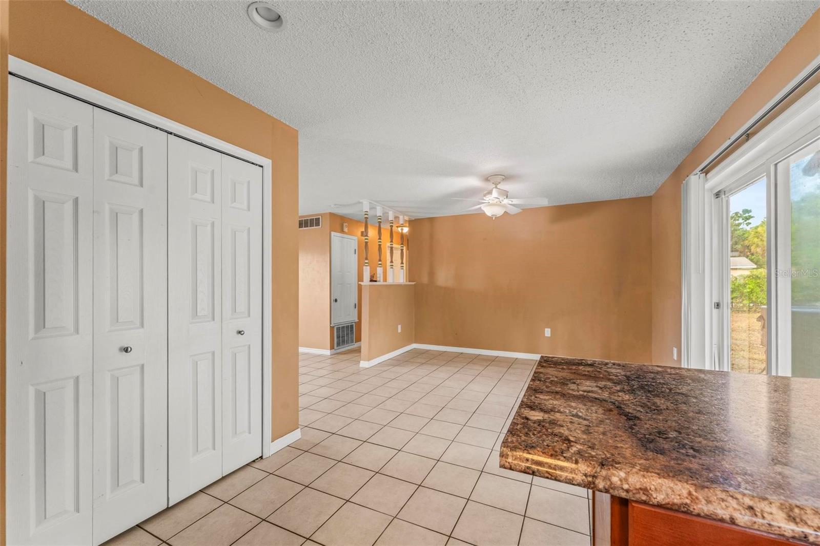 Image 15 of 38 For 7036 Clarcona Ocoee Rd