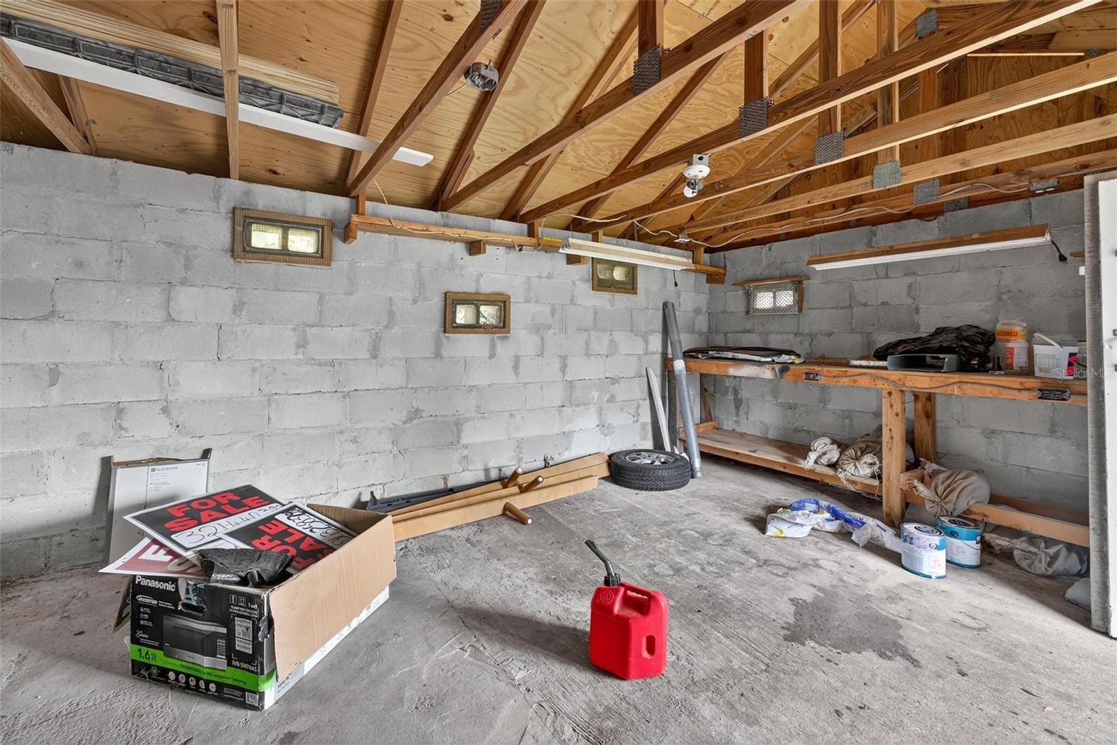 Image 31 of 38 For 7036 Clarcona Ocoee Rd