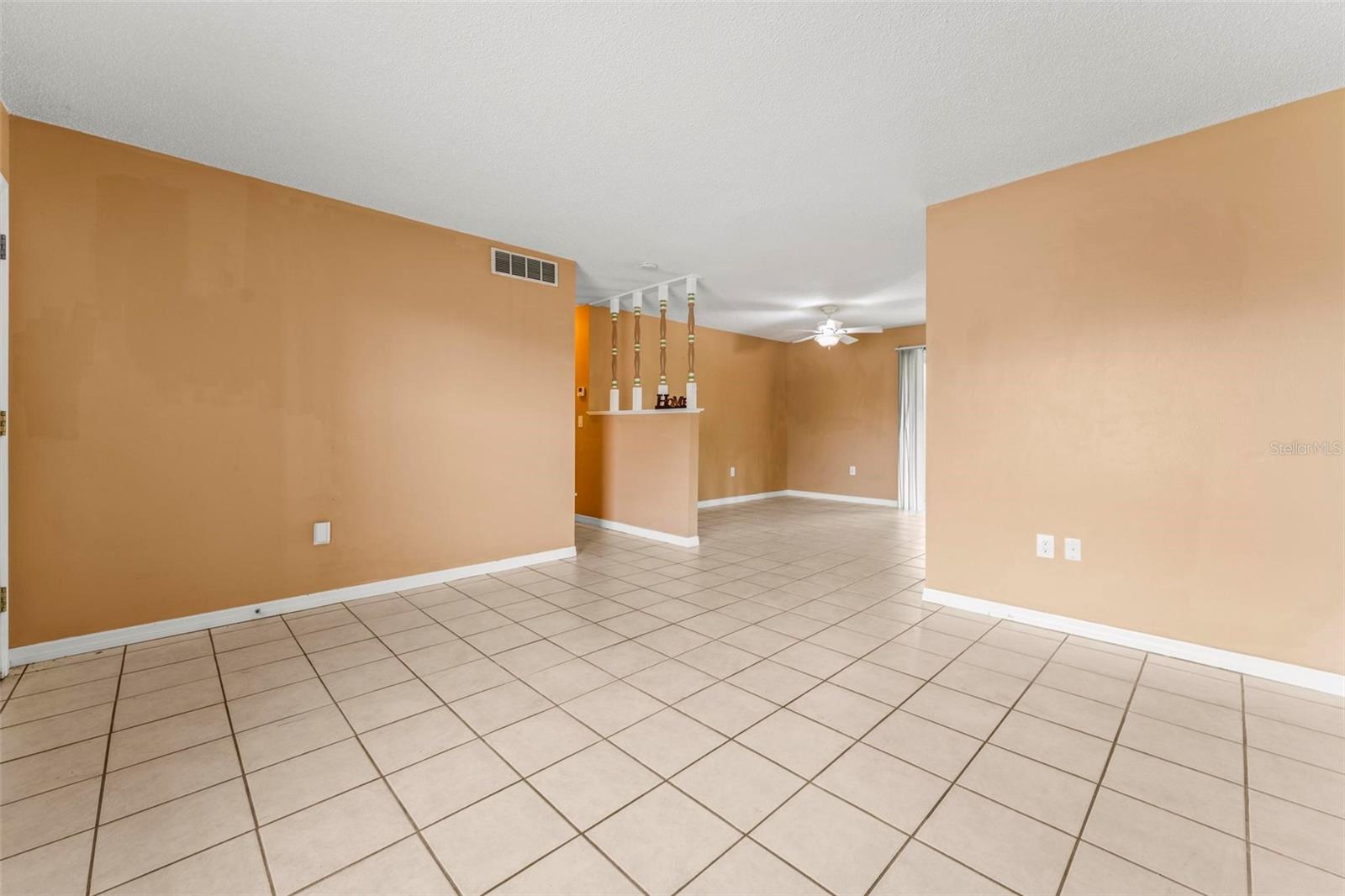 Image 4 of 38 For 7036 Clarcona Ocoee Rd