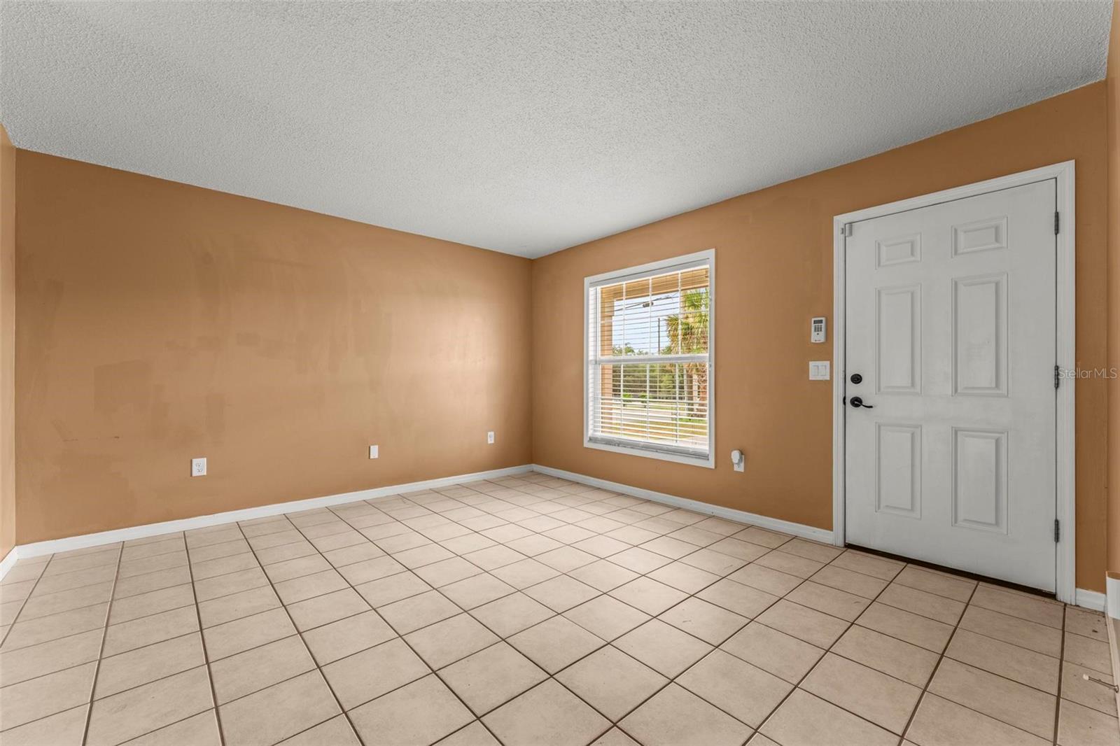 Image 6 of 38 For 7036 Clarcona Ocoee Rd