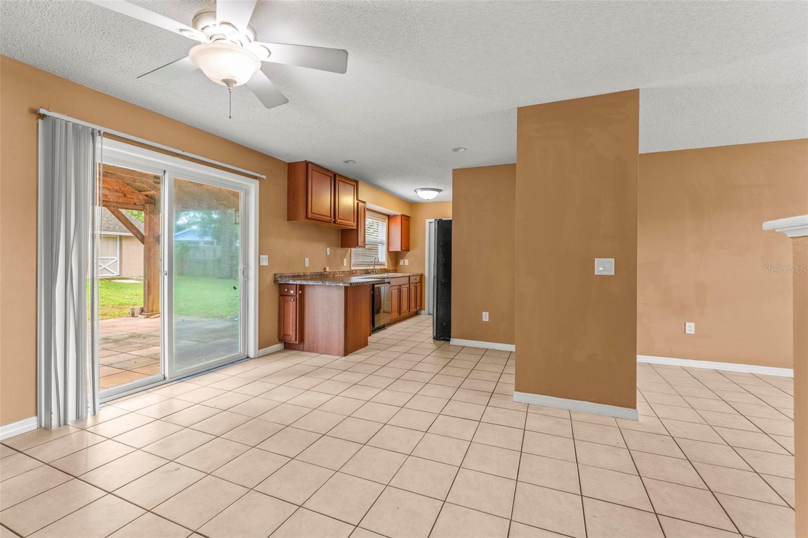 Image 8 of 38 For 7036 Clarcona Ocoee Rd