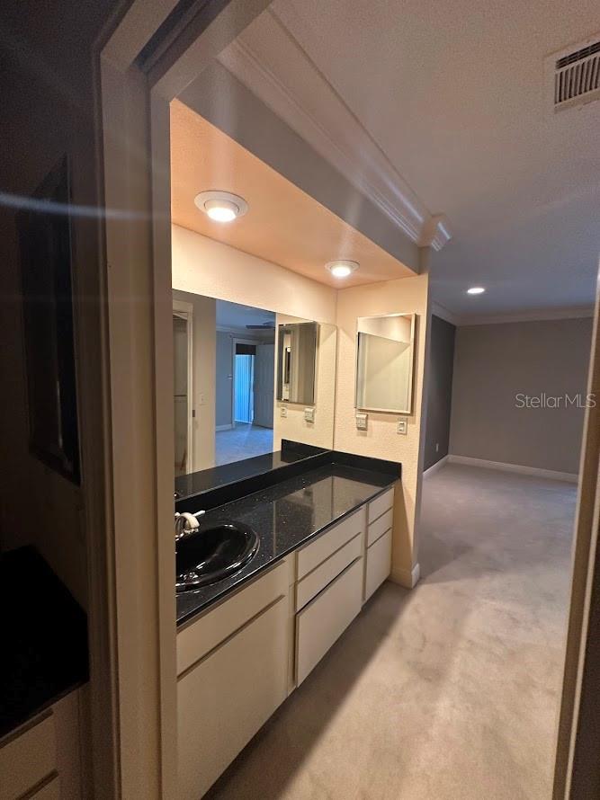 Image 12 of 23 For 1055 Kensington Park Drive 203