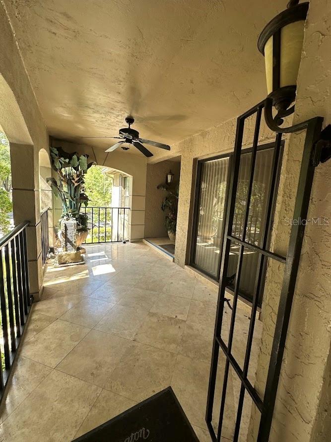 Image 4 of 23 For 1055 Kensington Park Drive 203