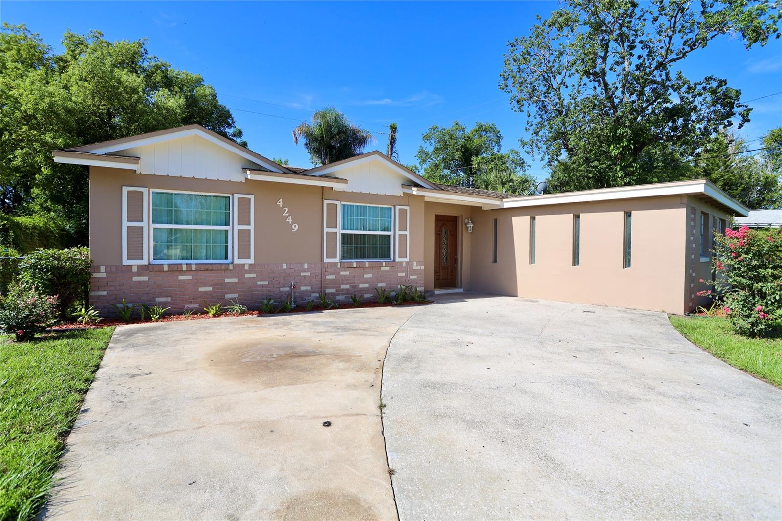 Details for 4249 Lake Richmond Drive, ORLANDO, FL 32811
