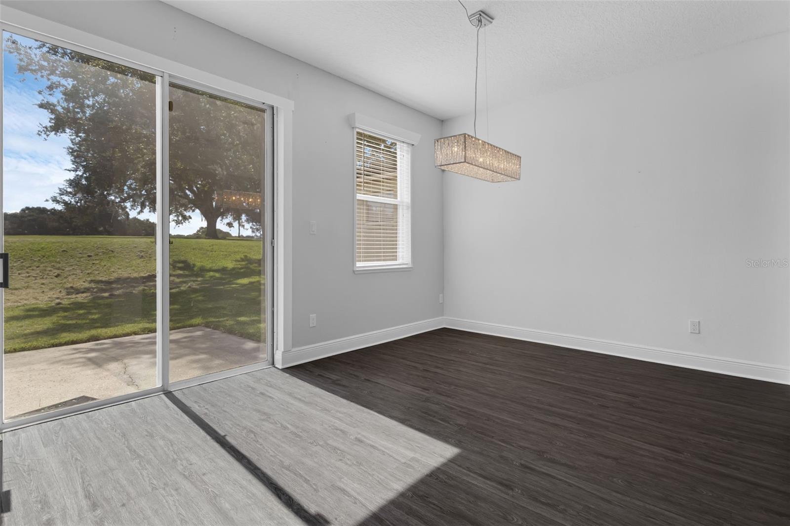 Image 11 of 38 For 1225 Greenley Avenue