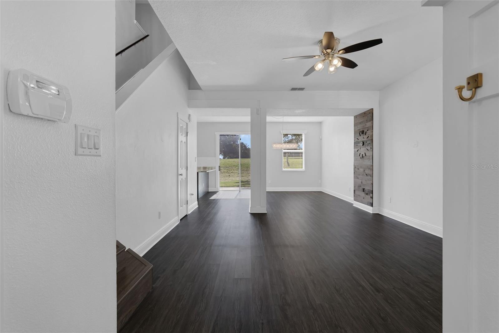 Image 12 of 38 For 1225 Greenley Avenue