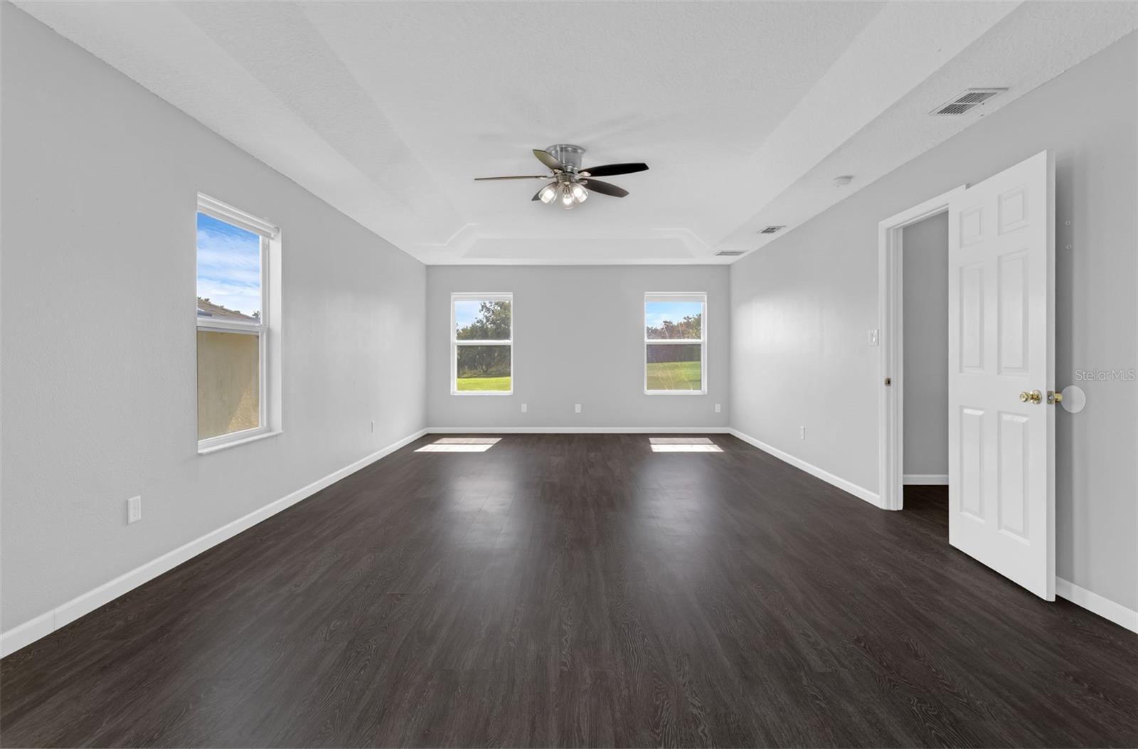 Image 15 of 38 For 1225 Greenley Avenue