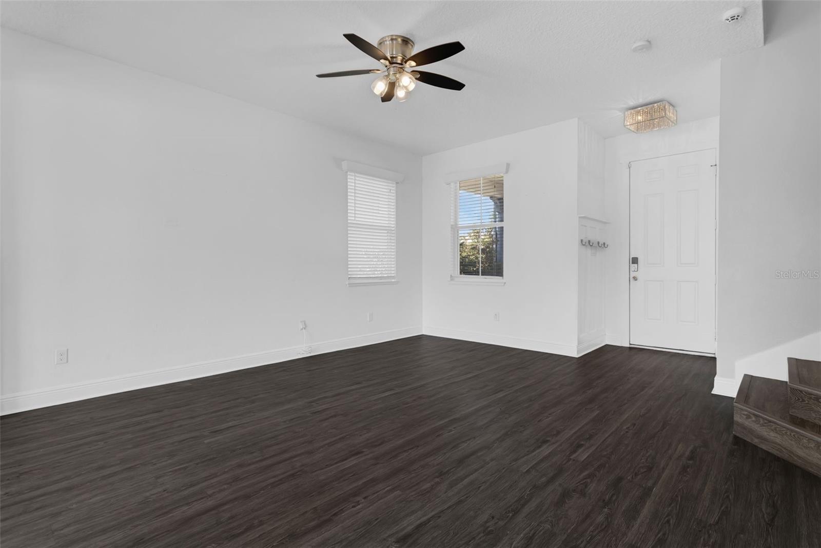 Image 5 of 38 For 1225 Greenley Avenue