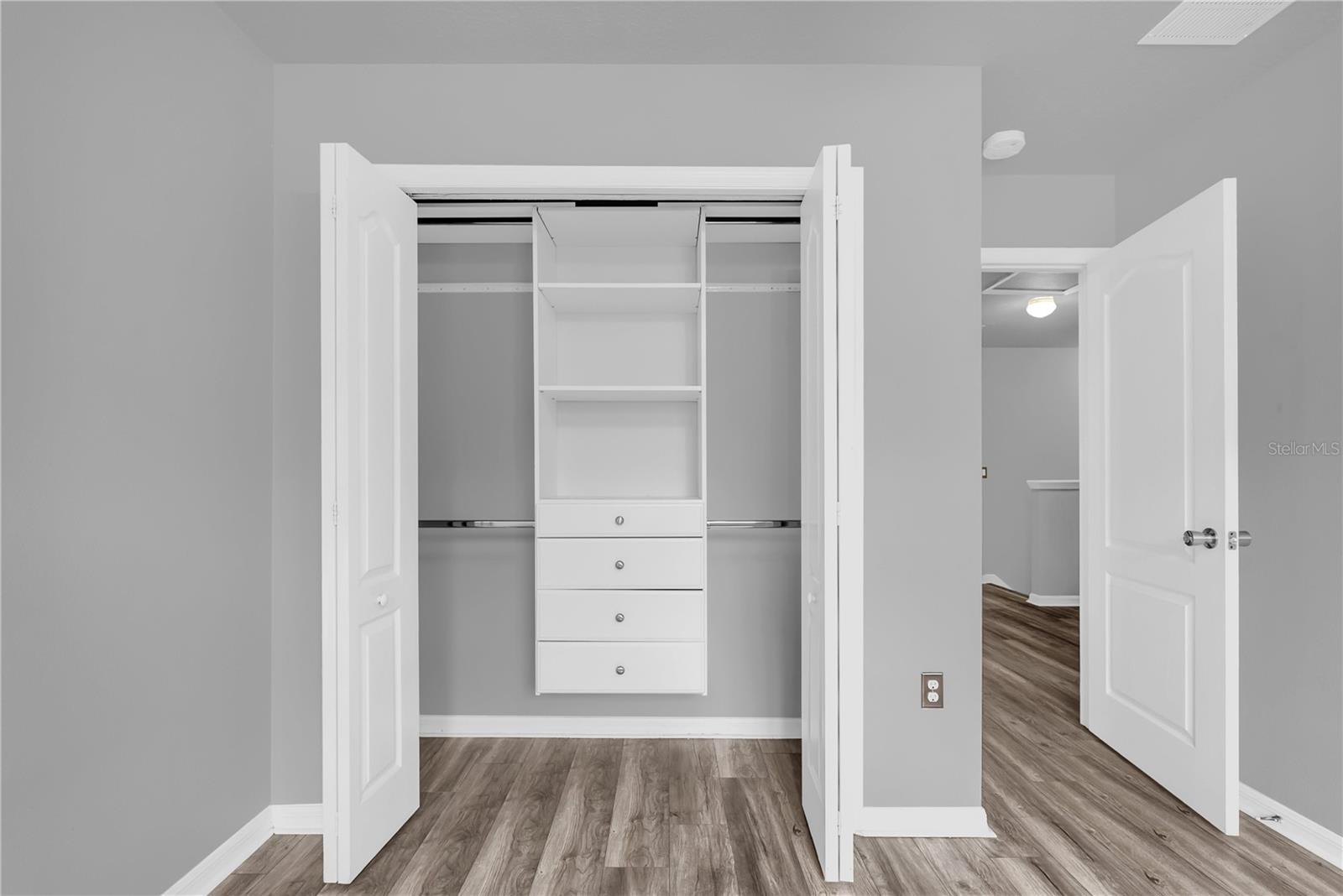 Image 15 of 36 For 302 Maybeck Court