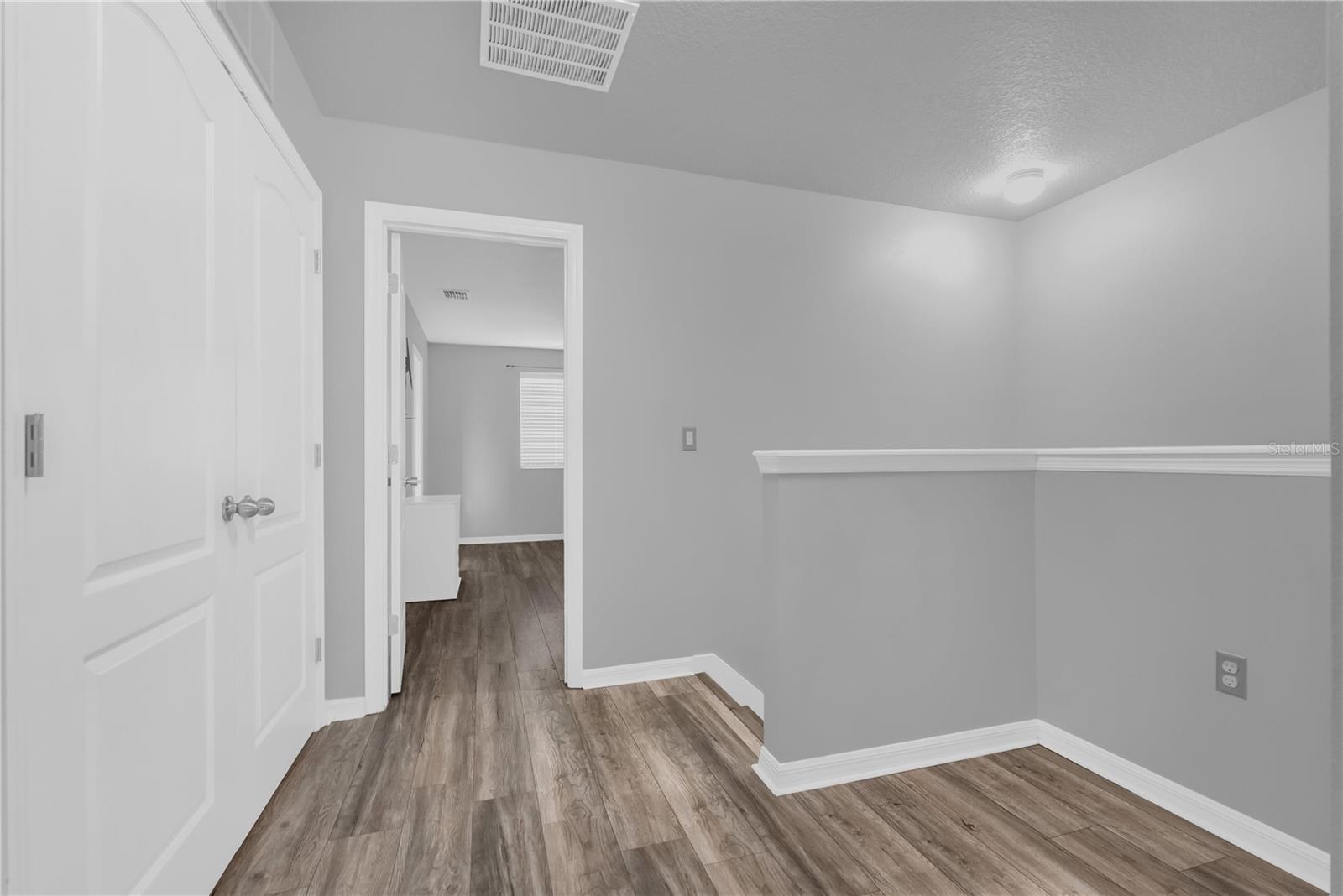 Image 19 of 36 For 302 Maybeck Court
