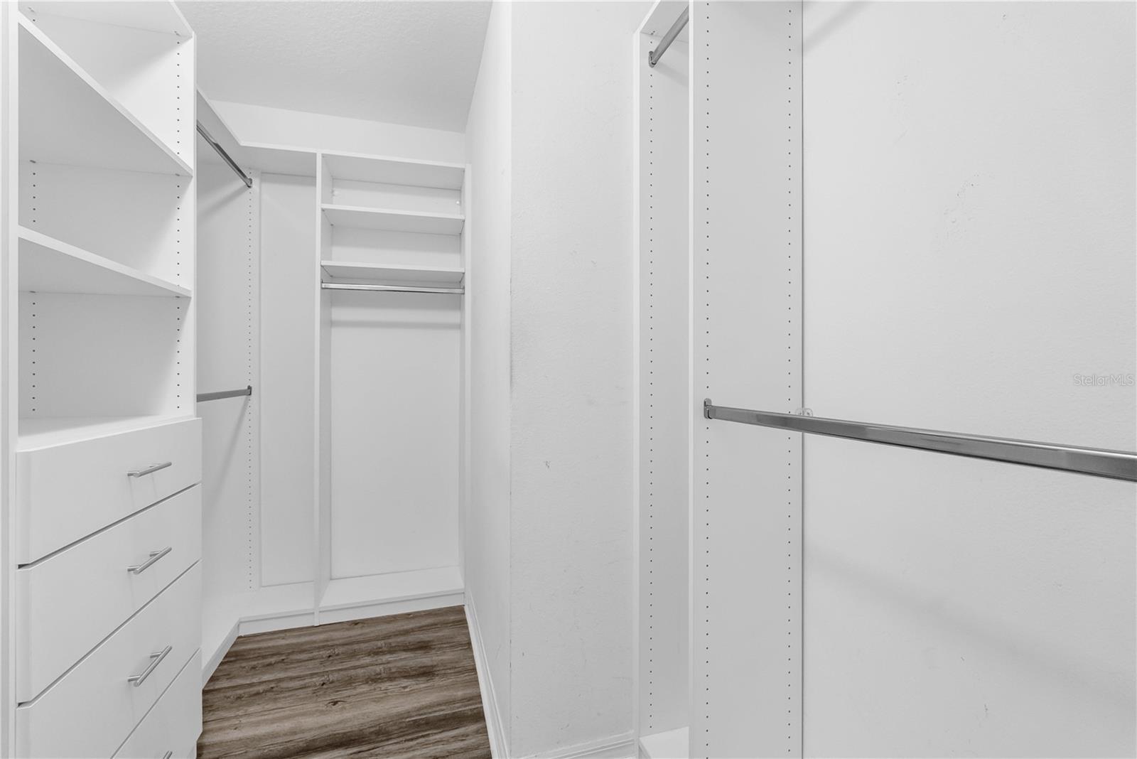 Image 23 of 36 For 302 Maybeck Court