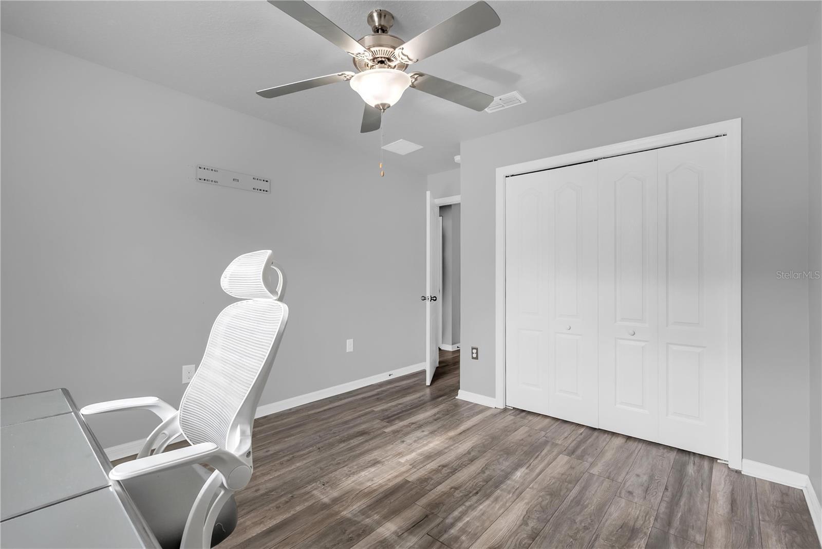 Image 25 of 36 For 302 Maybeck Court