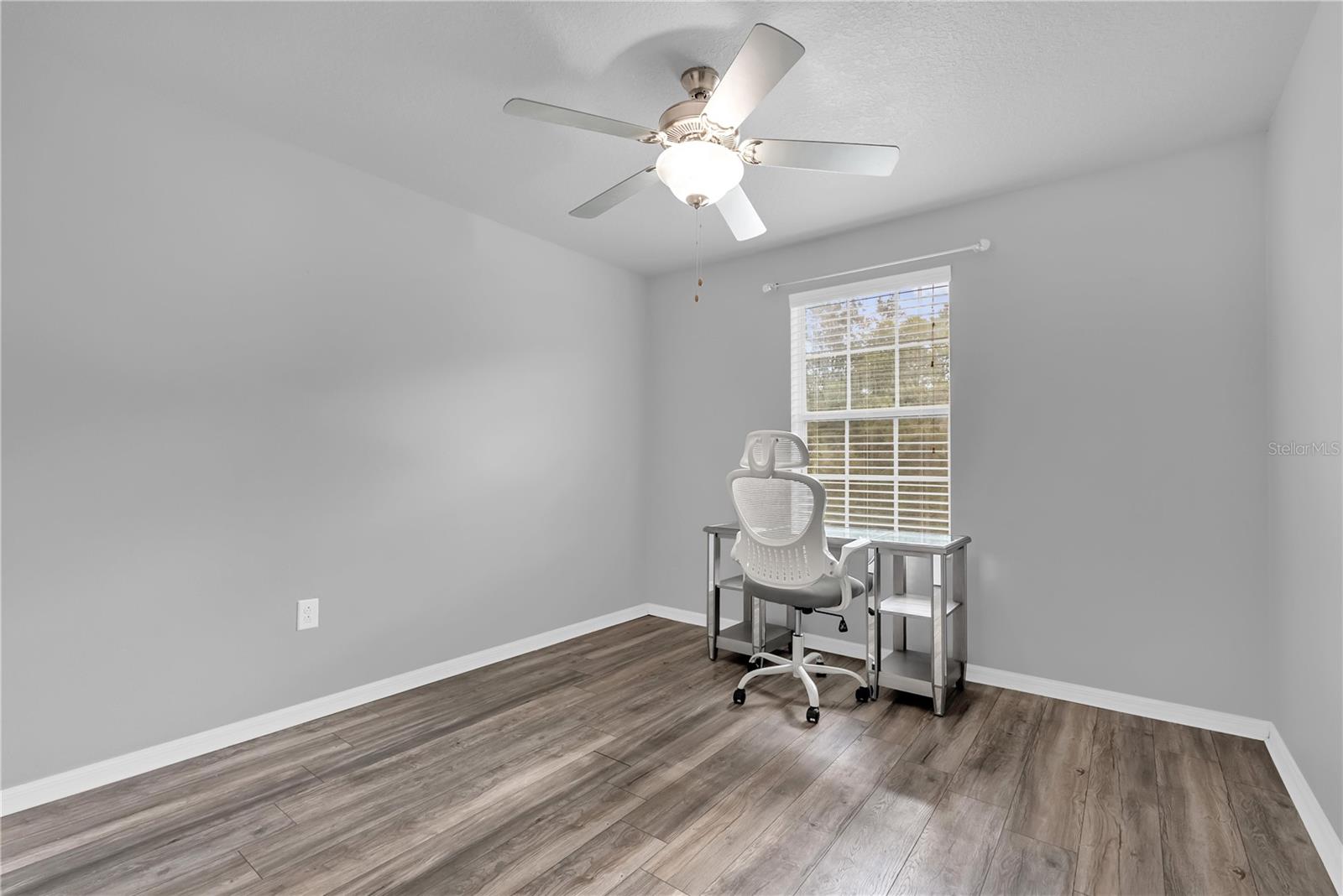 Image 27 of 36 For 302 Maybeck Court