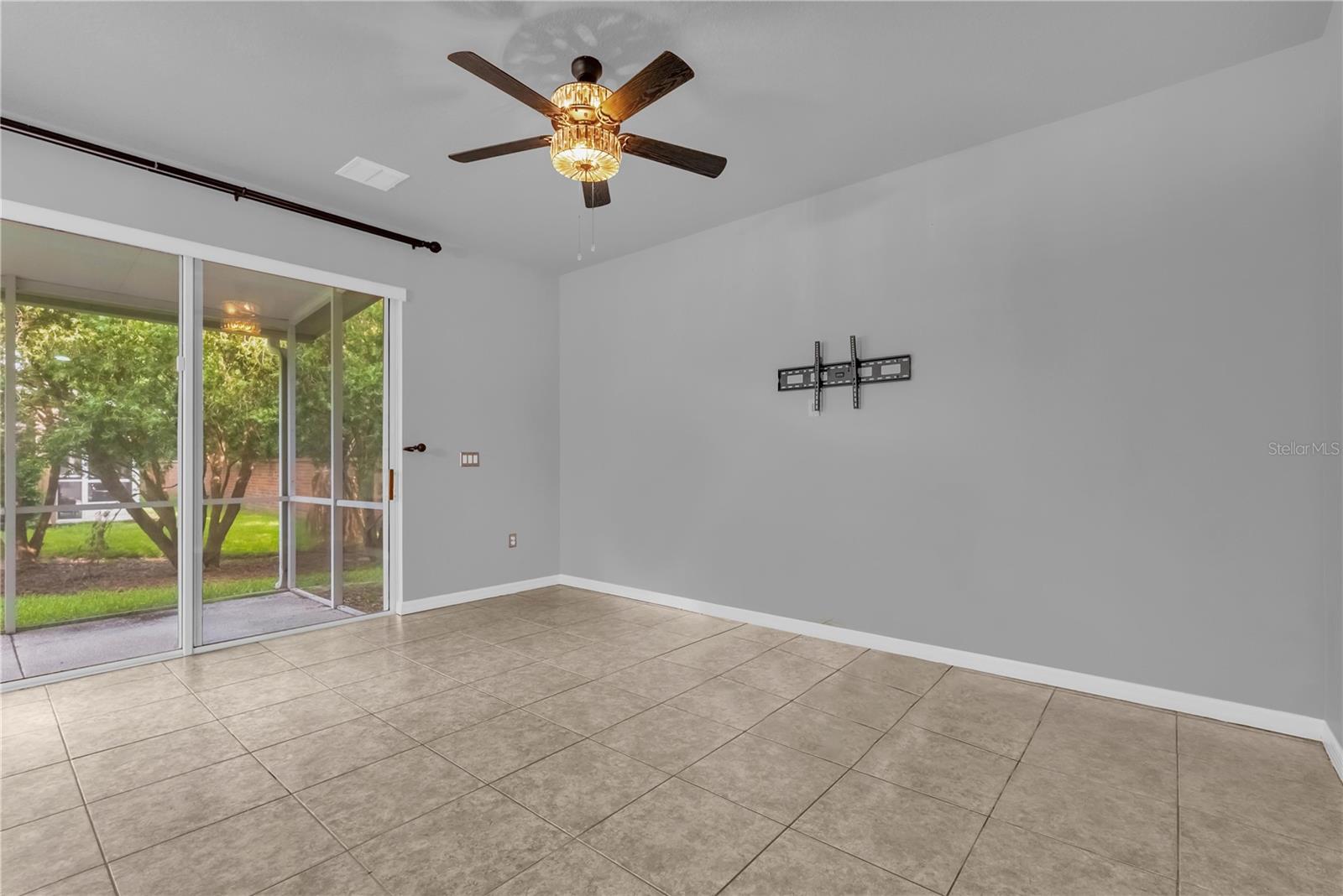 Image 8 of 36 For 302 Maybeck Court