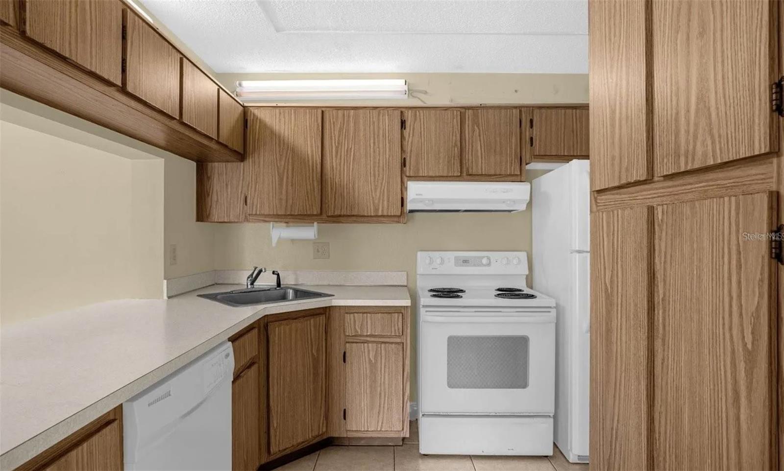 Image 3 of 11 For 1022 Pine Ridge Circle 1022