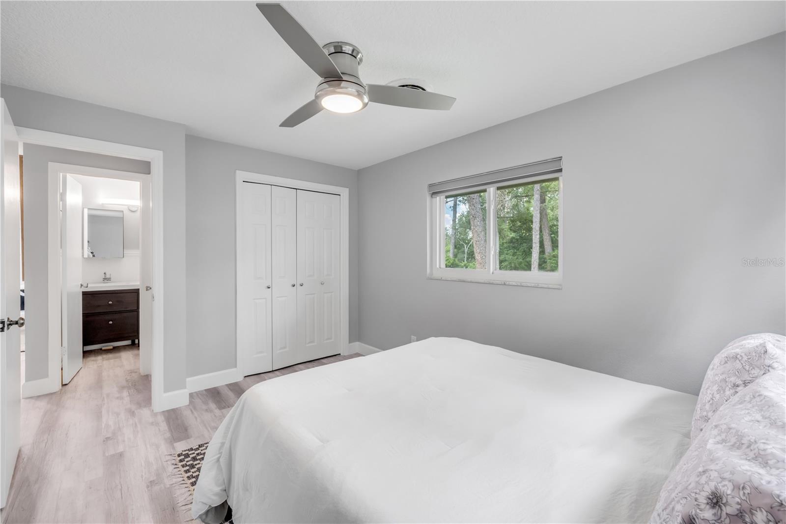 Image 33 of 48 For 937 Lake Marion Drive