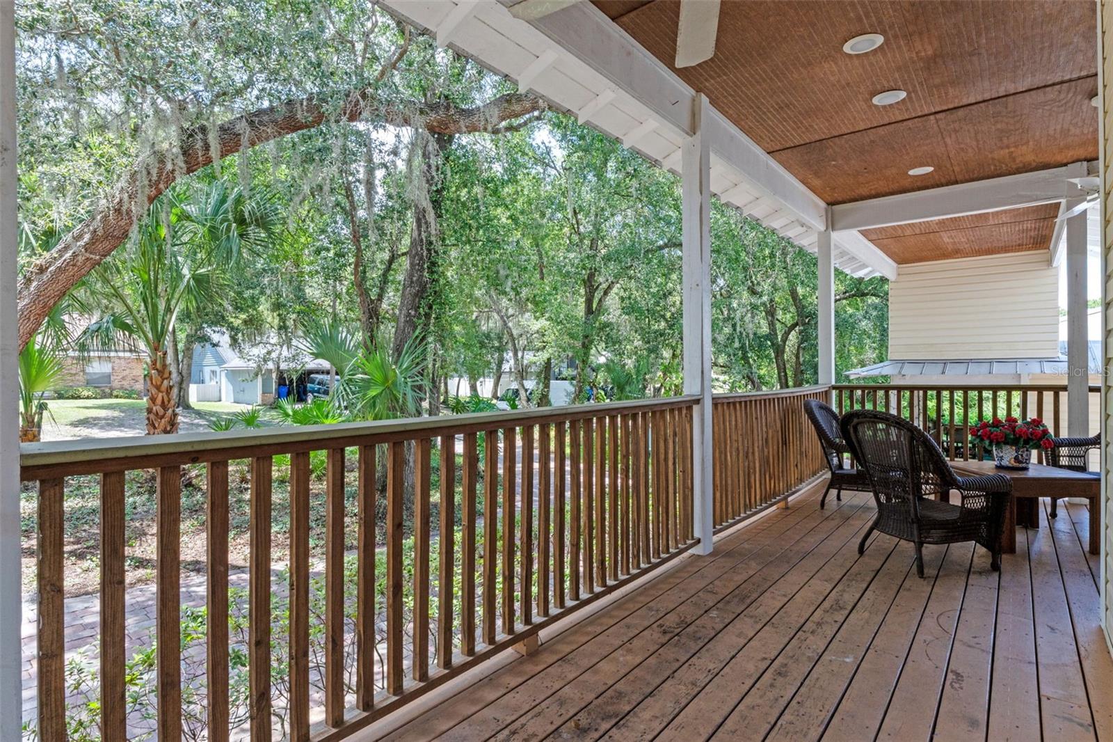 Image 15 of 97 For 560 Fern Street