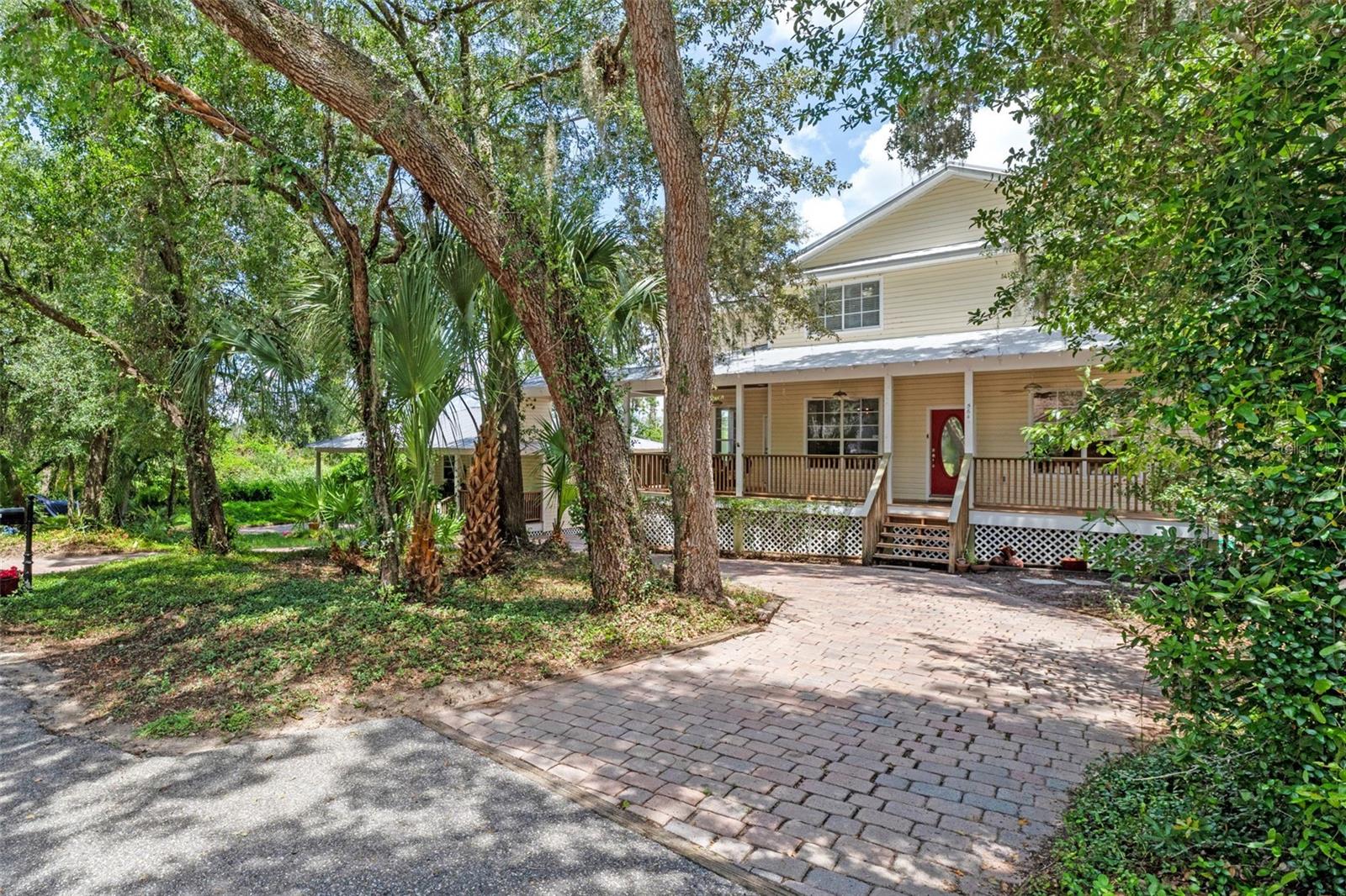 Image 5 of 97 For 560 Fern Street