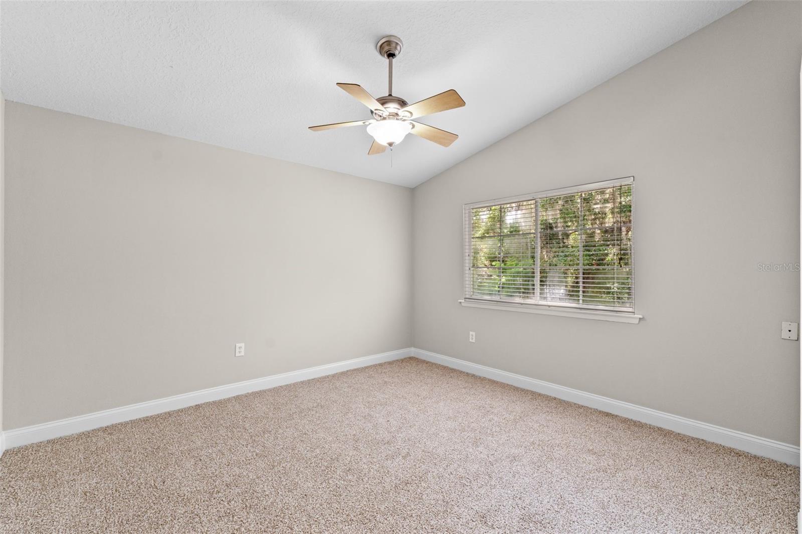 Image 52 of 97 For 560 Fern Street